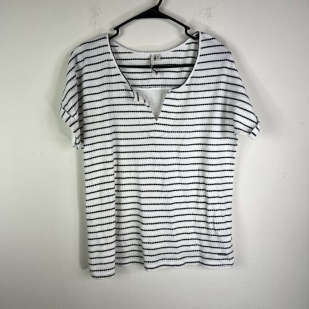 Calvin Klein Jeans Black White Stripe Short Sleeve V Neck Shirt Top Size Medium